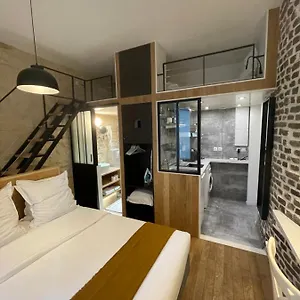 Apartment Cinq Diamants, Neuf Equipe, Paris