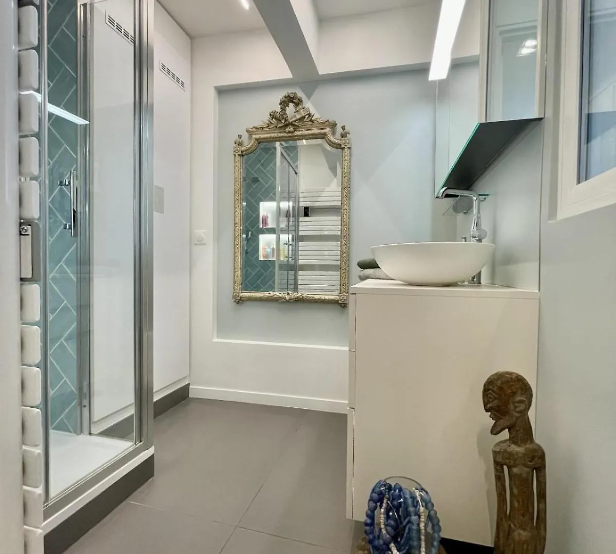 Apartment For 2 With Balcony In París