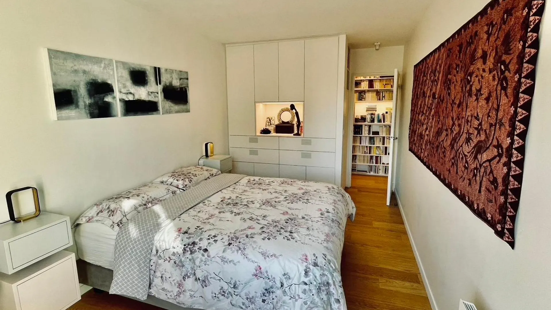Apartment For 2 With Balcony In París 0*,  Francia